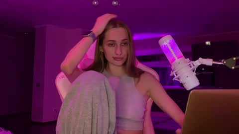 Goddess Vika - owner of all ur money online show from 25, 12, 2024