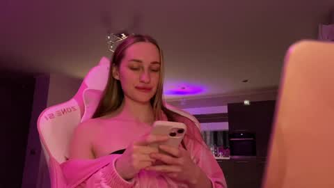 Goddess Vika - owner of all ur money online show from 23, 1, 2025