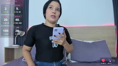 Chiqui online show from 28, 9, 2025