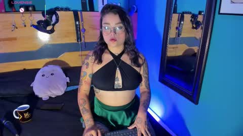 Chloeallennn  online show from 11, 3, 2026