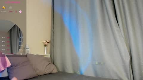 Chloe online show from 2, 2, 2025