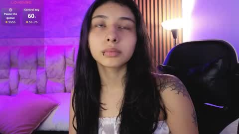 Snapshot of chloe_bluee_ chatting on 18, 4, 2026 chloe_bluee_ online show from 18, 4, 2026