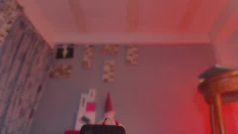 chloe_cooperr online show from 15, 12, 2025