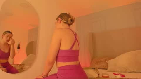 Chloe online show from 20, 3, 2026