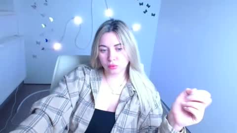 Chloe online show from 23, 11, 2025