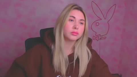 Chloe online show from 26, 11, 2025