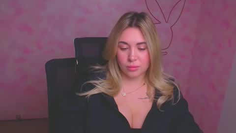 Chloe online show from 28, 11, 2025