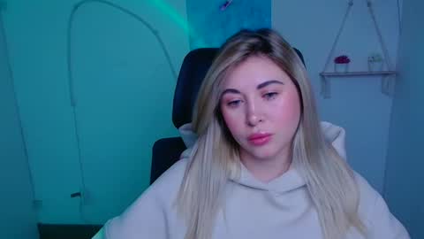 Chloe online show from 30, 11, 2025