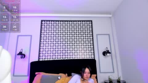 Snapshot of chloe_fischer chatting on 21, 12, 2024 Chloe online show from 21, 12, 2024