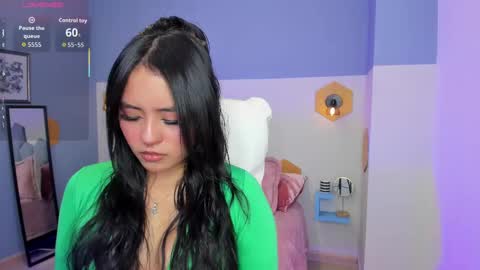 Snapshot of chloe_fischer chatting on 1, 10, 2025 Chloe online show from 1, 10, 2025