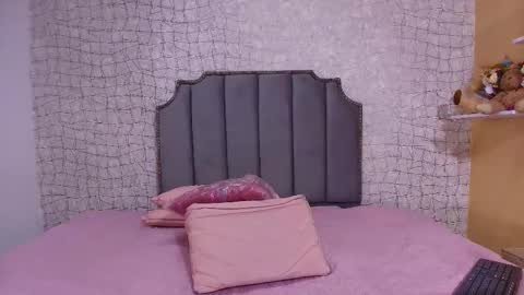 chloe_leroy online show from 30, 9, 2025