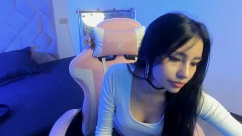 Snapshot of chloe_miller_7 chatting on 7, 2, 2026 Chloe online show from 7, 2, 2026