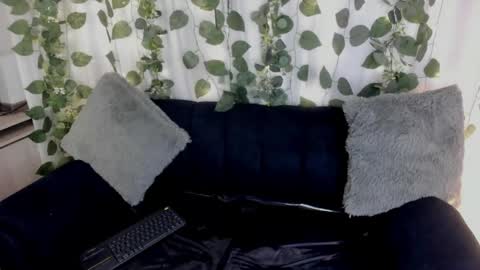 Snapshot of chloe_petite2 chatting on 2, 5, 2026 Chloe online show from 2, 5, 2026