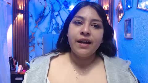 Snapshot of chloe_smith5 chatting on 6, 2, 2026 chloe_smith5 online show from 6, 2, 2026