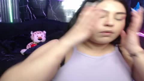 Snapshot of chloe_smith5 chatting on 1, 4, 2026 chloe_smith5 online show from 1, 4, 2026