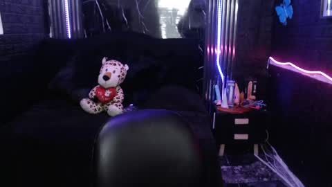 Snapshot of chloe_smith5 chatting on 22, 4, 2026 chloe_smith5 online show from 22, 4, 2026