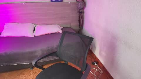 chloe_stark_ online show from 20, 5, 2026