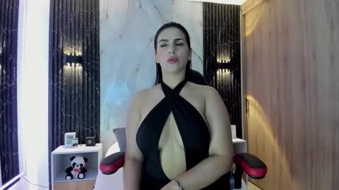 chloe online show from 6, 10, 2025