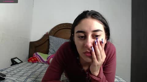 Snapshot of chloe_vahos chatting on 15, 12, 2024 Chloe online show from 15, 12, 2024