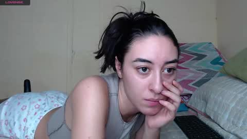 Snapshot of chloe_vahos chatting on 26, 12, 2024 Chloe online show from 26, 12, 2024