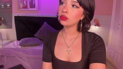 Snapshot of chloe_watson_ chatting on 6, 5, 2026 online show from 6, 5, 2026