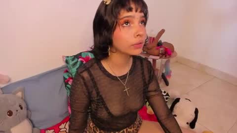 Snapshot of chloe_watson_ chatting on 18, 6, 2026 online show from 18, 6, 2026