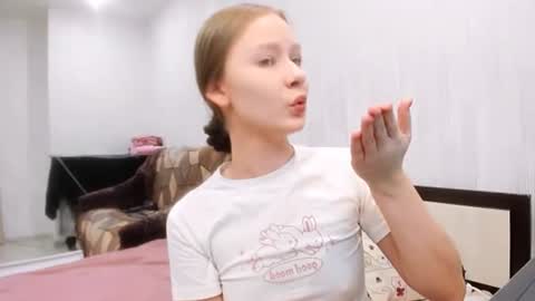 Snapshot of chloe_wifey chatting on 22, 11, 2025 chloe wifey online show from 22, 11, 2025