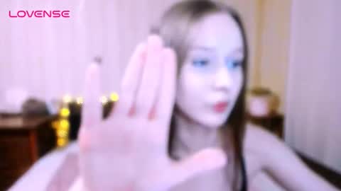 Chloe online show from 7, 3, 2026