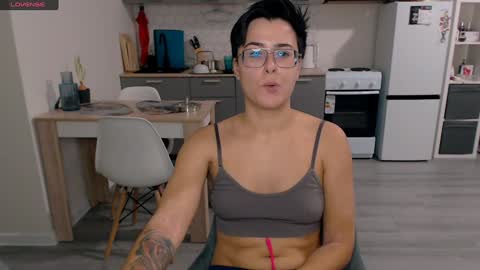 Eva and Sandra online show from 4, 12, 2024