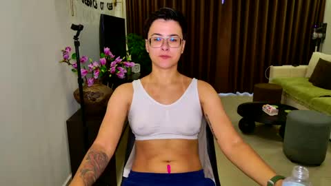 Snapshot of chloe_x_ chatting on 24, 5, 2026 Eva and Sandra online show from 24, 5, 2026