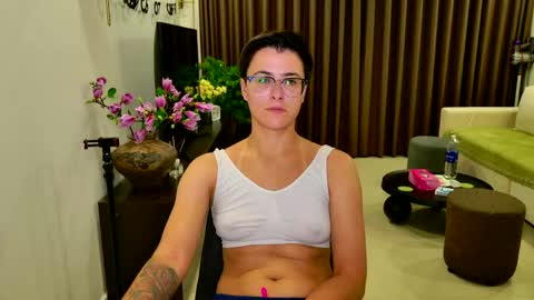 Snapshot of chloe_x_ chatting on 31, 5, 2026 Eva and Sandra online show from 31, 5, 2026