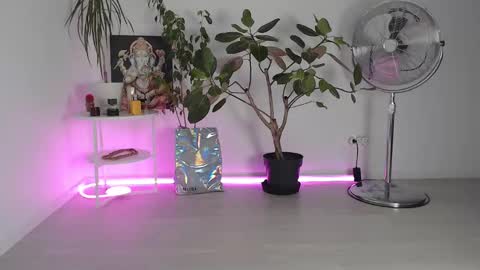 Snapshot of chloeesummerss chatting on 26, 9, 2025 Chloe online show from 26, 9, 2025