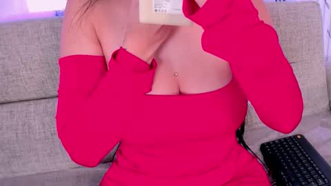 chloegils online show from 16, 10, 2025