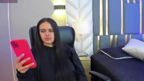 Snapshot of chloeharper_ chatting on 29, 4, 2026 Chloe Harper online show from 29, 4, 2026