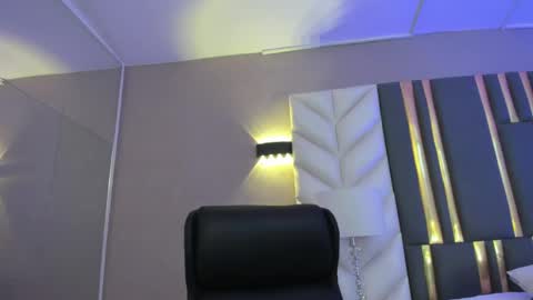 Snapshot of chloeharper_ chatting on 7, 5, 2026 Chloe Harper online show from 7, 5, 2026