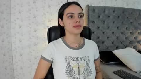  Chloe Harper  online show from 18, 7, 2026