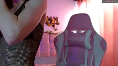 Snapshot of chloejohnsoon chatting on 15, 1, 2025 Chloe online show from 15, 1, 2025