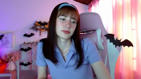 Snapshot of chloejohnsoon chatting on 26, 10, 2025 Chloe online show from 26, 10, 2025