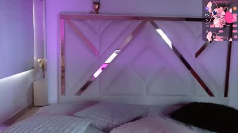 Snapshot of chloejohnsoon chatting on 15, 11, 2025 Chloe online show from 15, 11, 2025