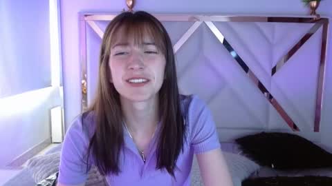 Snapshot of chloejohnsoon chatting on 16, 11, 2025 Chloe online show from 16, 11, 2025