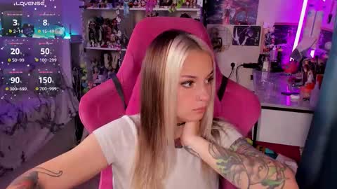 ChloeKohaku online show from 15, 9, 2025