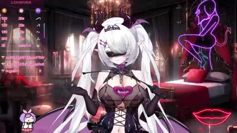 Snapshot of chloelabelle chatting on 8, 11, 2025 Chole online show from 8, 11, 2025