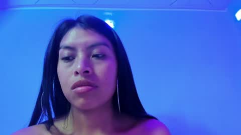 Snapshot of chloemartini_ chatting on 25, 6, 2026 ChloeSignup For Free Join my Fan Club online show from 25, 6, 2026