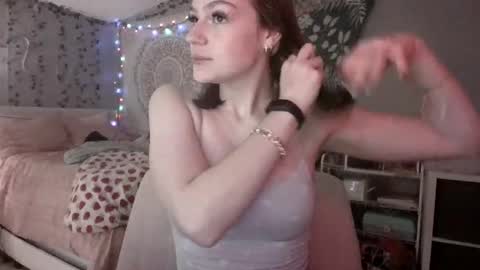 Chloe online show from 17, 4, 2026