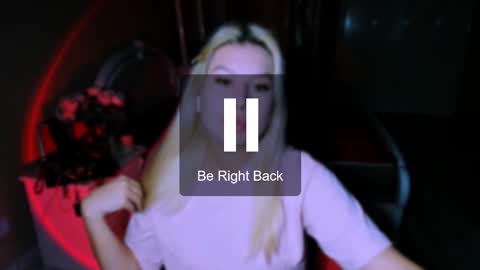 Snapshot of chloericci chatting on 30, 10, 2025 ChloeRicci online show from 30, 10, 2025