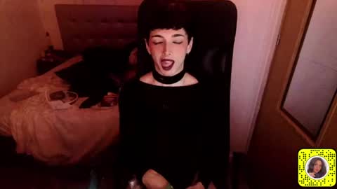 chloevenommm online show from 12, 7, 2026