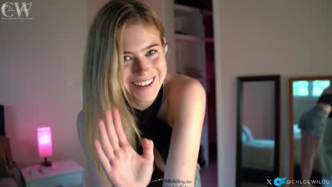 Snapshot of chloewildd chatting on 13, 1, 2025 Chloe online show from 13, 1, 2025