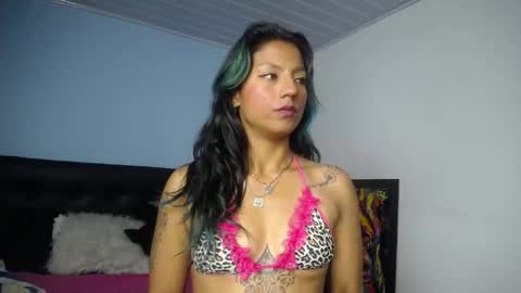 chloewills_ online show from 14, 1, 2026