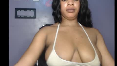 Snapshot of choco_chocox chatting on 1, 3, 2025 ESTHER online show from 1, 3, 2025