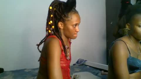 Snapshot of chocobear22 chatting on 14, 11, 2025 chocobear22 online show from 14, 11, 2025